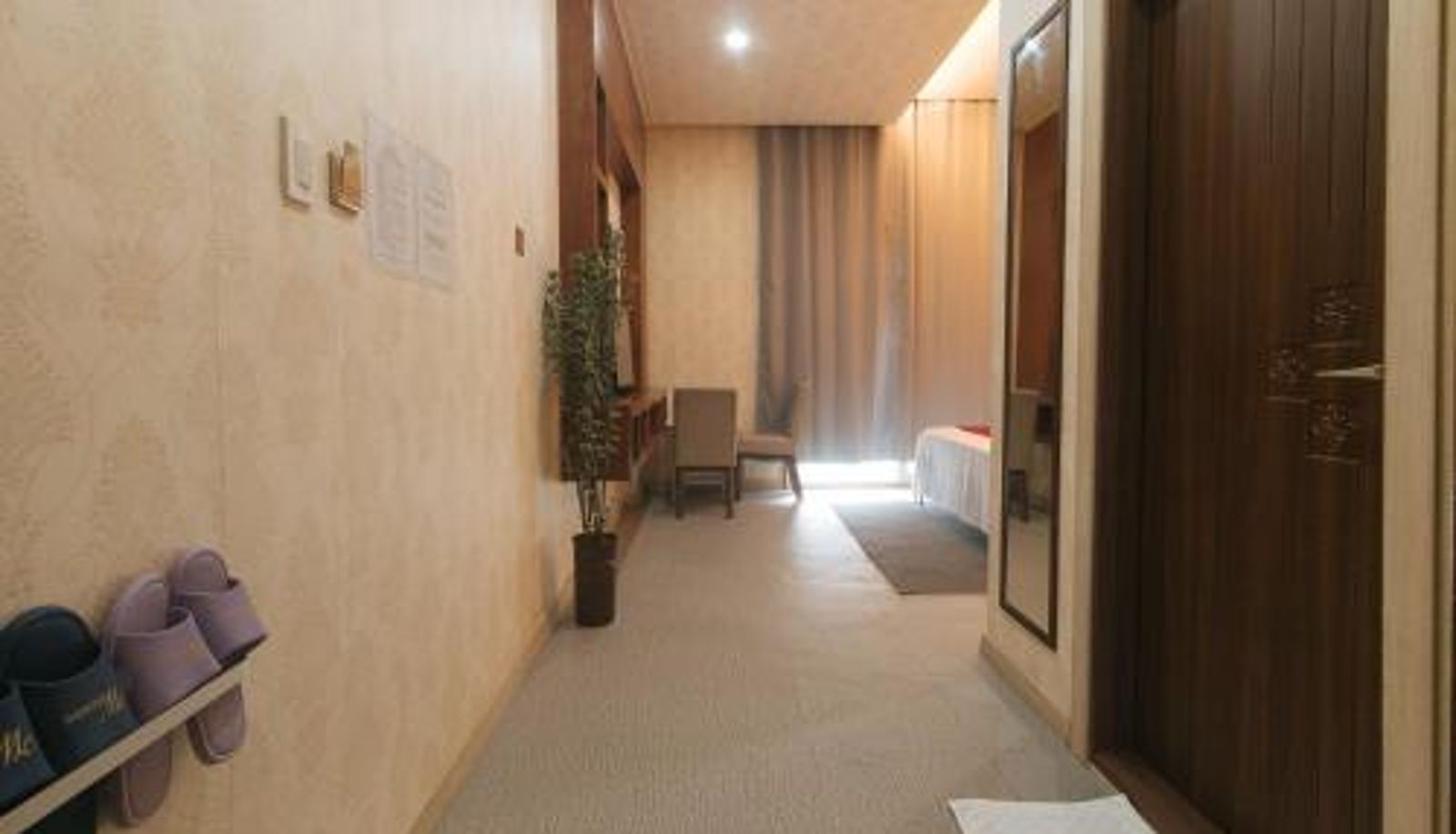 Zimmer - RedDoorz Premium at Regency Sunset Hotel