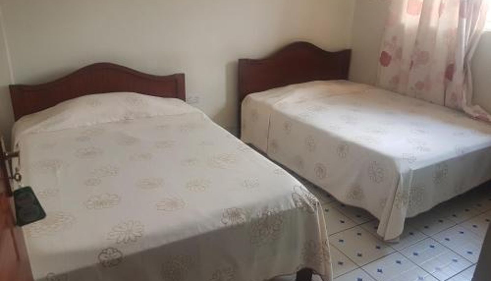 Standard room - Good Samaritan Inn