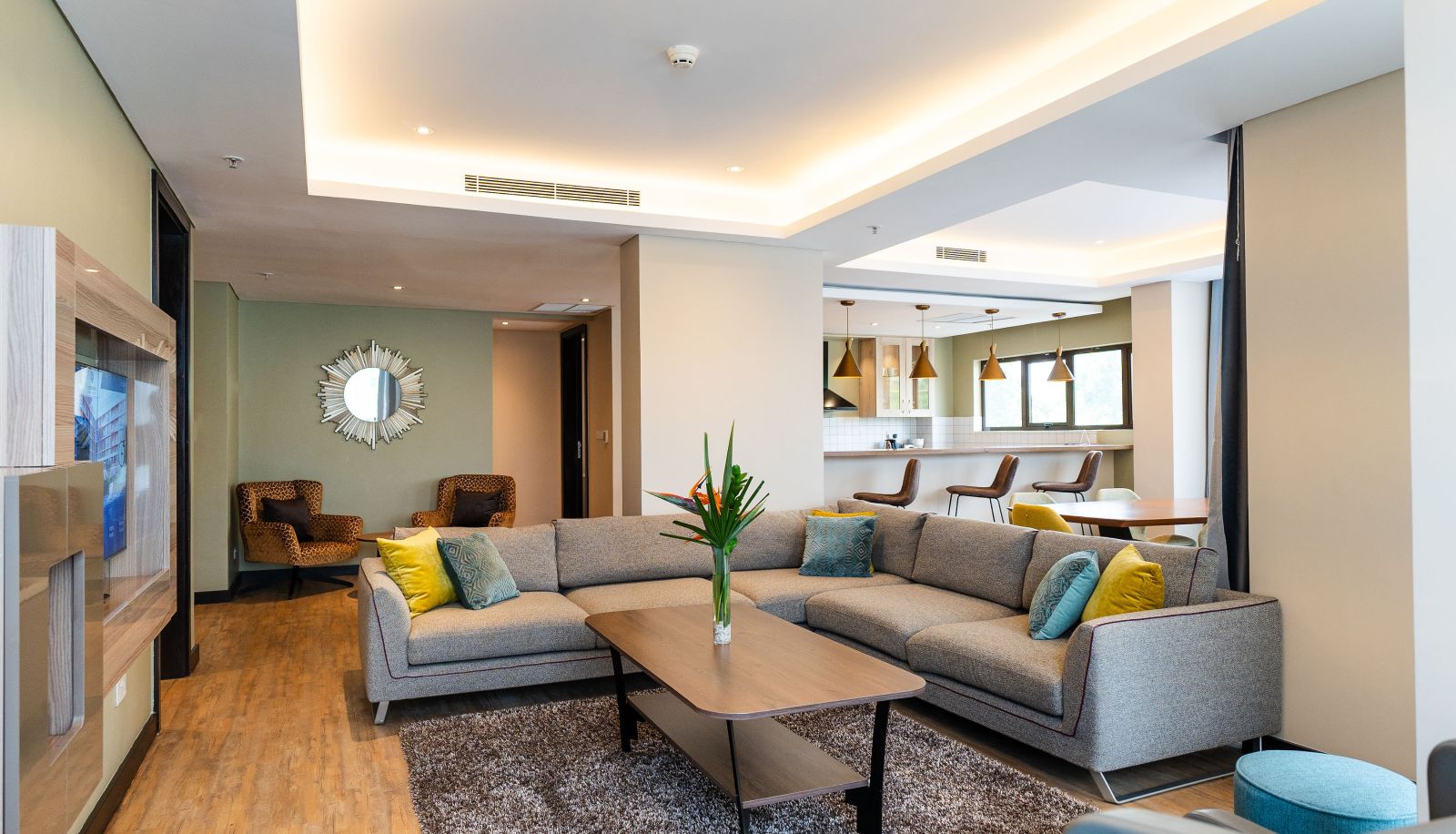 Room - Trademark Suites at Enaki Town