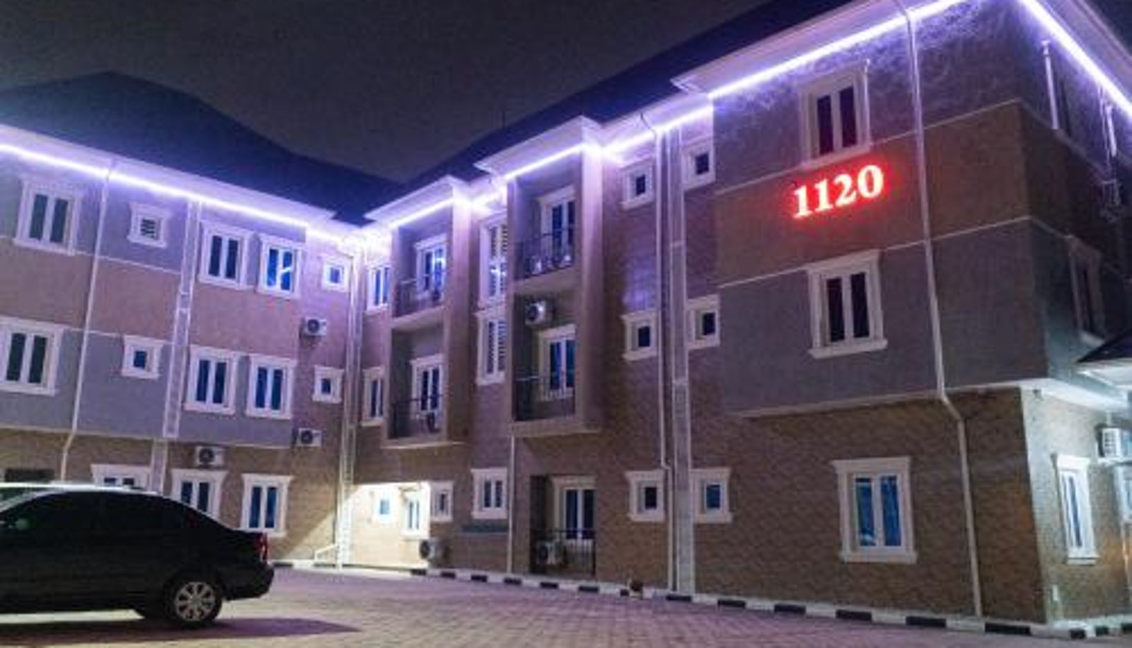 Info - BONPHINE LUXURY SUITES