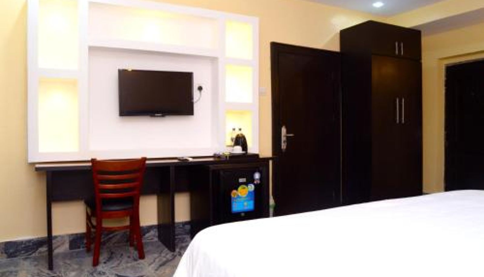 Zimmer - Residency Hotel Area11 Garki Abuja