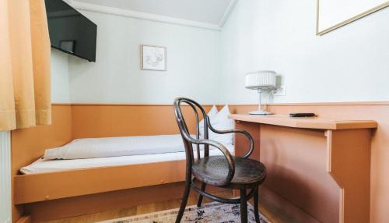 Informacje - VILLA OXA - Design Boutique Hotel