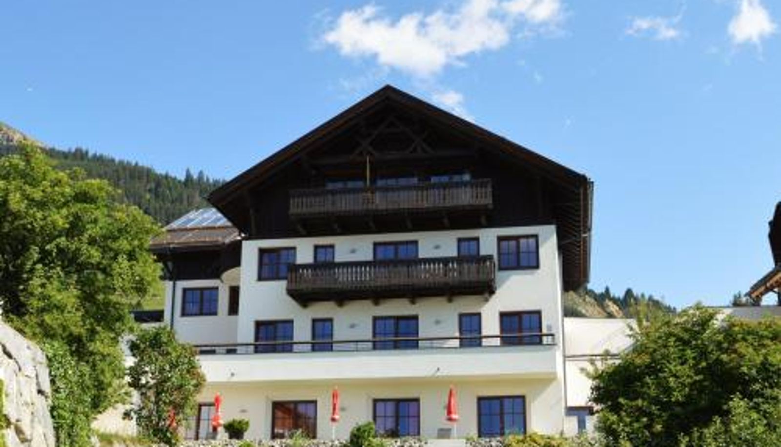 Area esterna dell'hotel - Hotel Garni Frommes