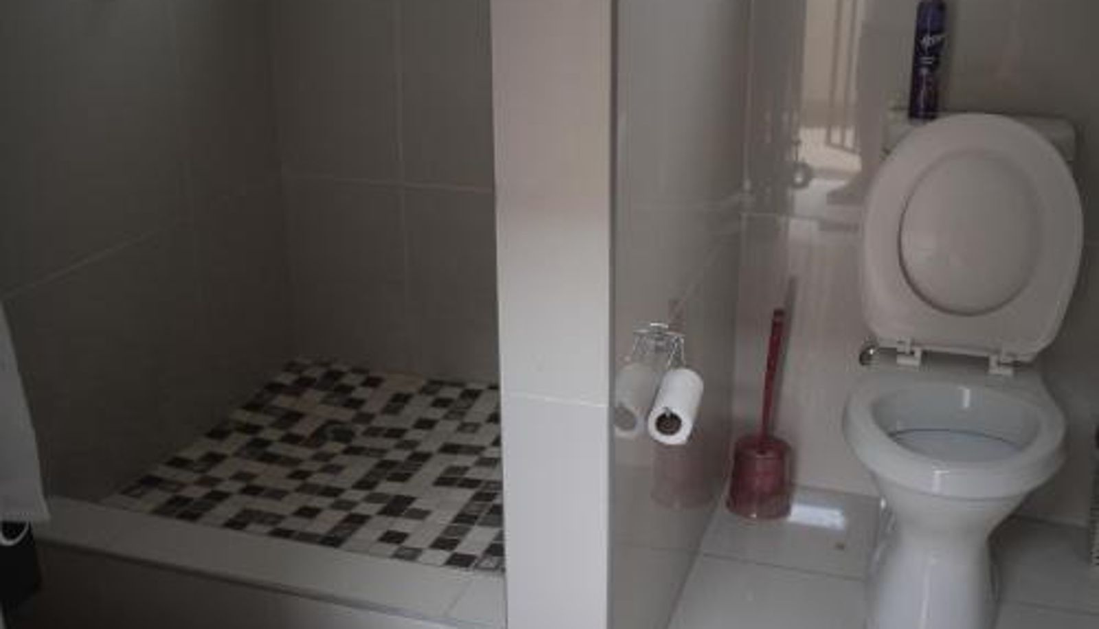 Bathroom - Triple Palms Bed and Breakfast