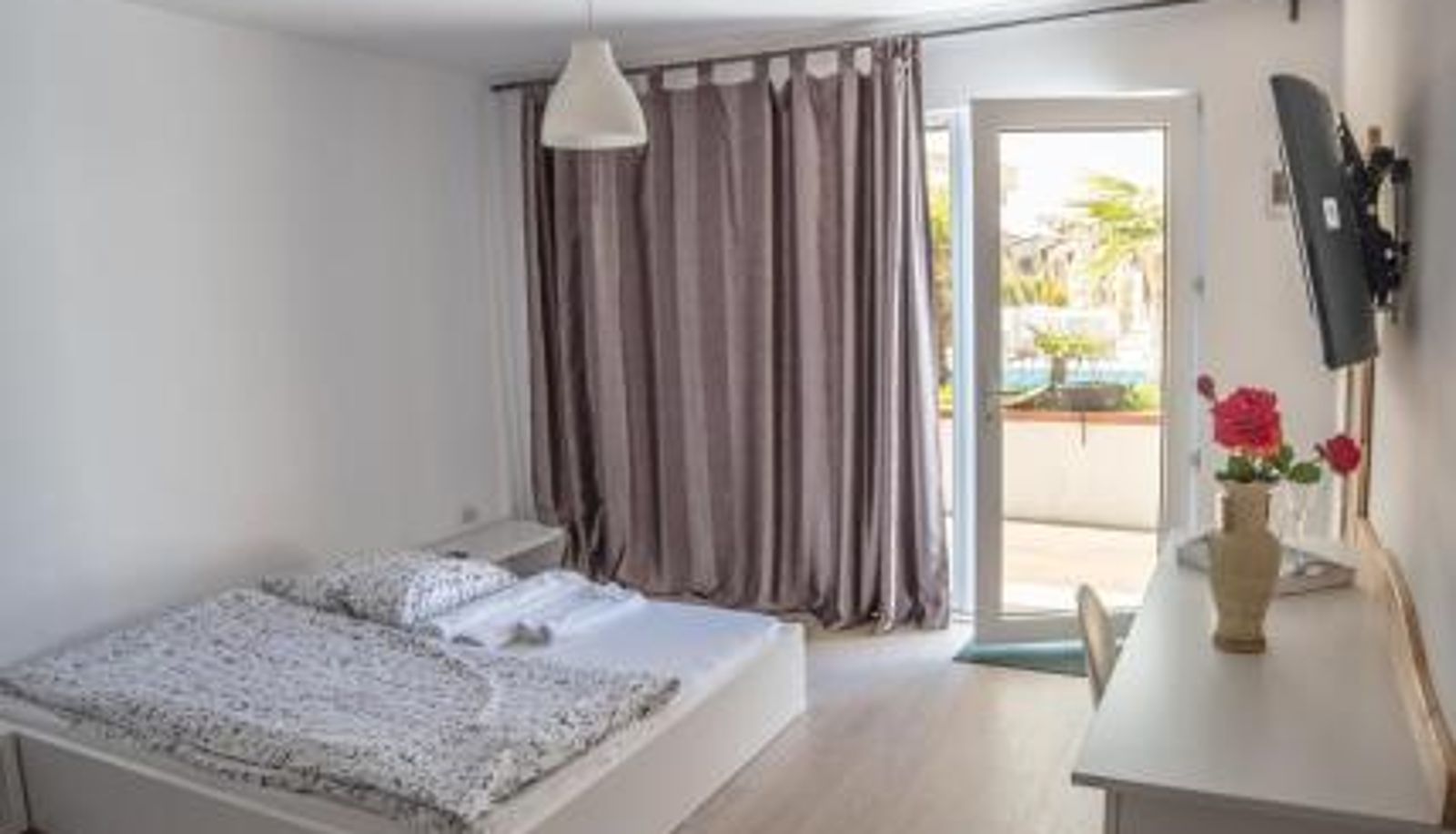Camera - Oneiro Resort