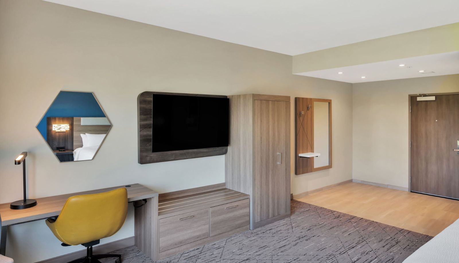 Camera - Holiday Inn Express & Suites FORT WALTON BEACH - EGLIN AREA by IHG