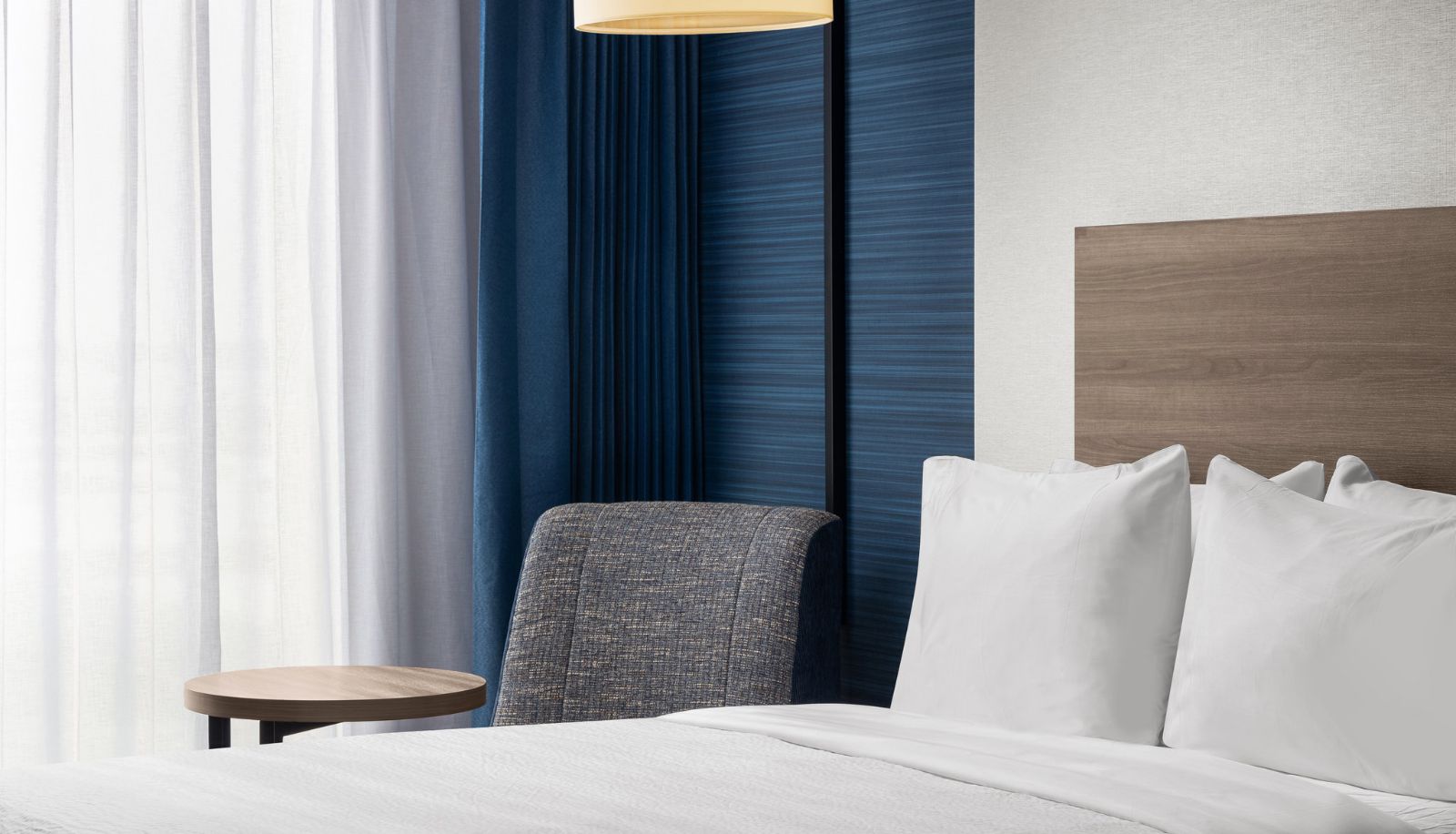 Zimmer - Holiday Inn Express MONTREAL AIRPORT - ST-LAURENT by IHG