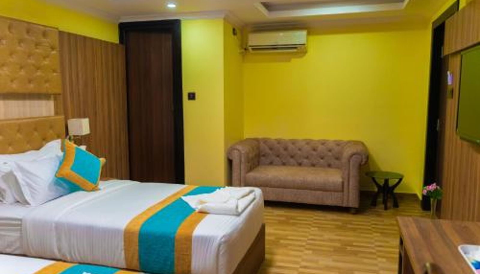 Room - Grand Yak Boutique Hotel