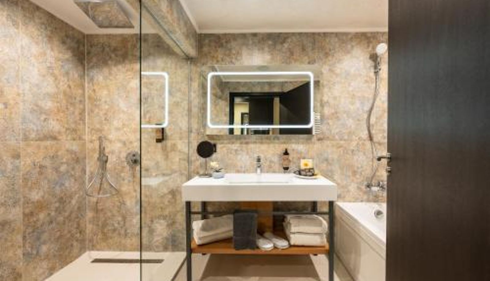 Bagno - Empire Balneo & Spa Hotel