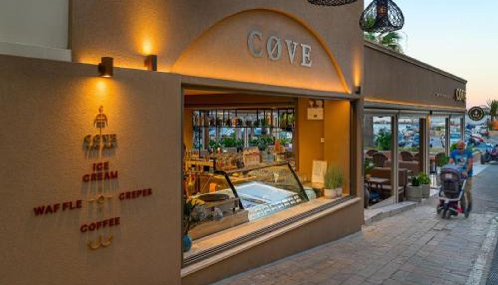 Ontbijtzaal in het restaurant - Cove Luxury Suites
