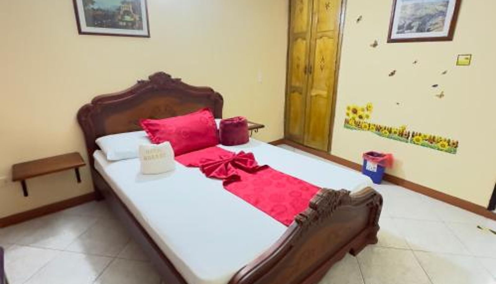 Room - Hotel Dorado