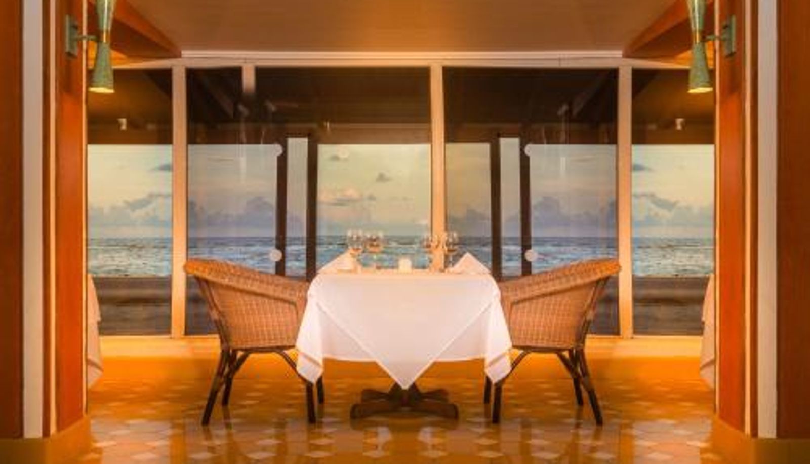 Frühstücksraum innerhalb des Restaurants - Decameron San Luis - All Inclusive
