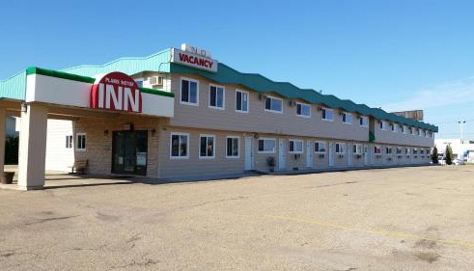 Hotel outdoor area - Plains Motor Inn