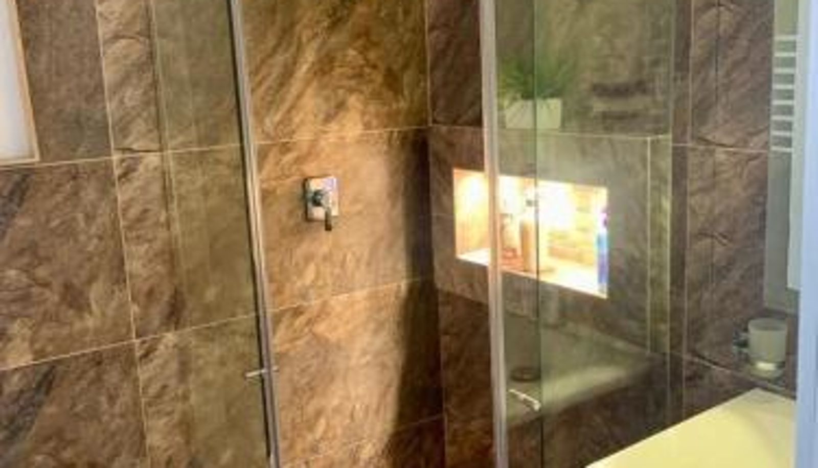 Badezimmer - Hab Nawi con Aire Acondicionado