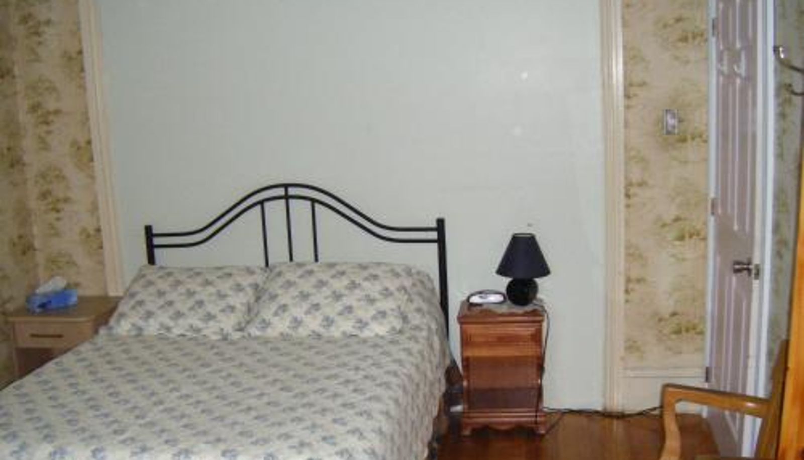 Room - Auberge des Arts Bed and Breakfast