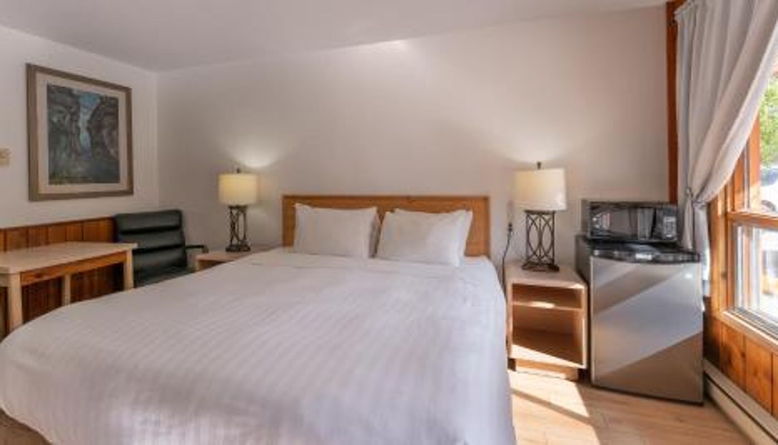 Room - Cedar Motel