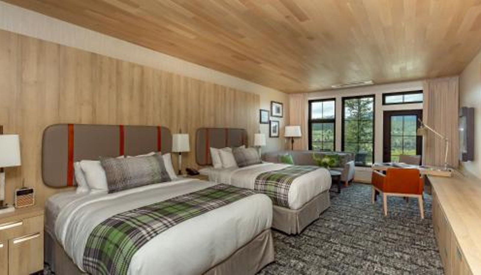 Zimmer - Headwaters Lodge at Eagle Ranch Resort
