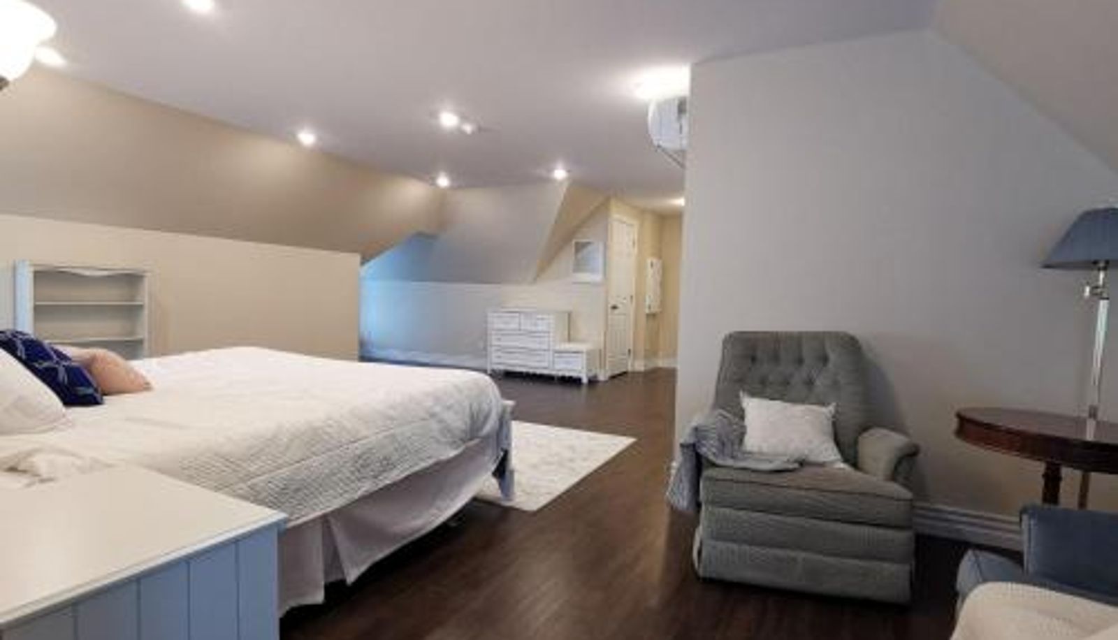 Suite - By The River B&B