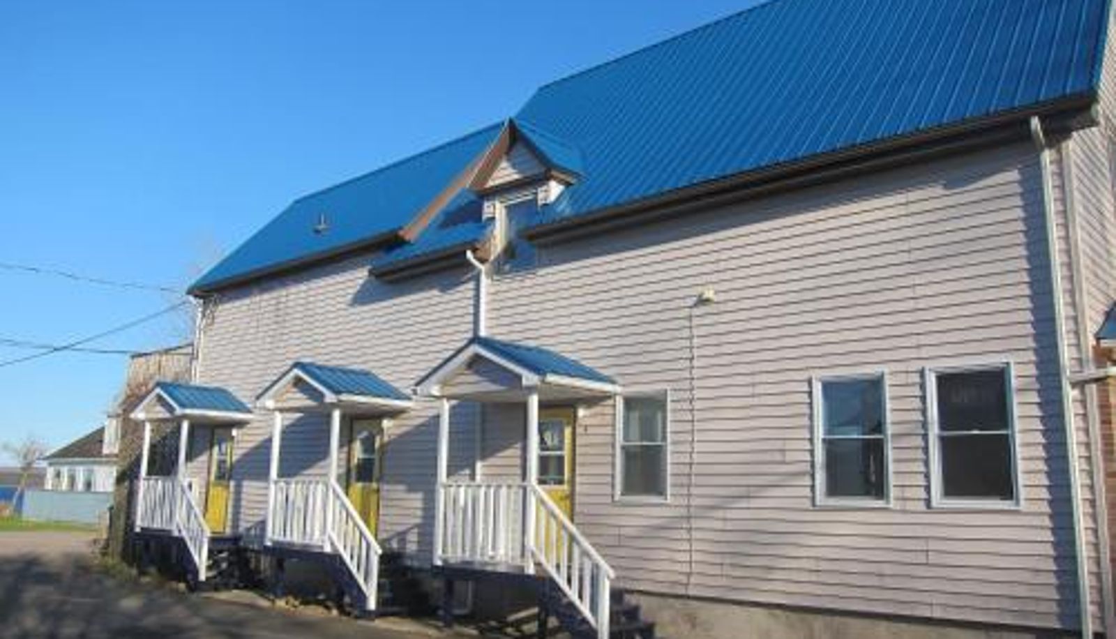 Hotel outdoor area - Seawinds Motel & Suites