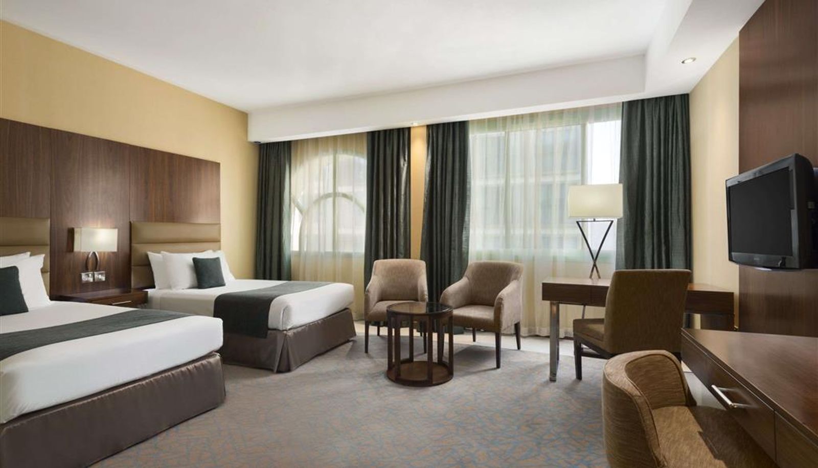 Zimmer - Howard Johnson by Wyndham Abu Dhabi