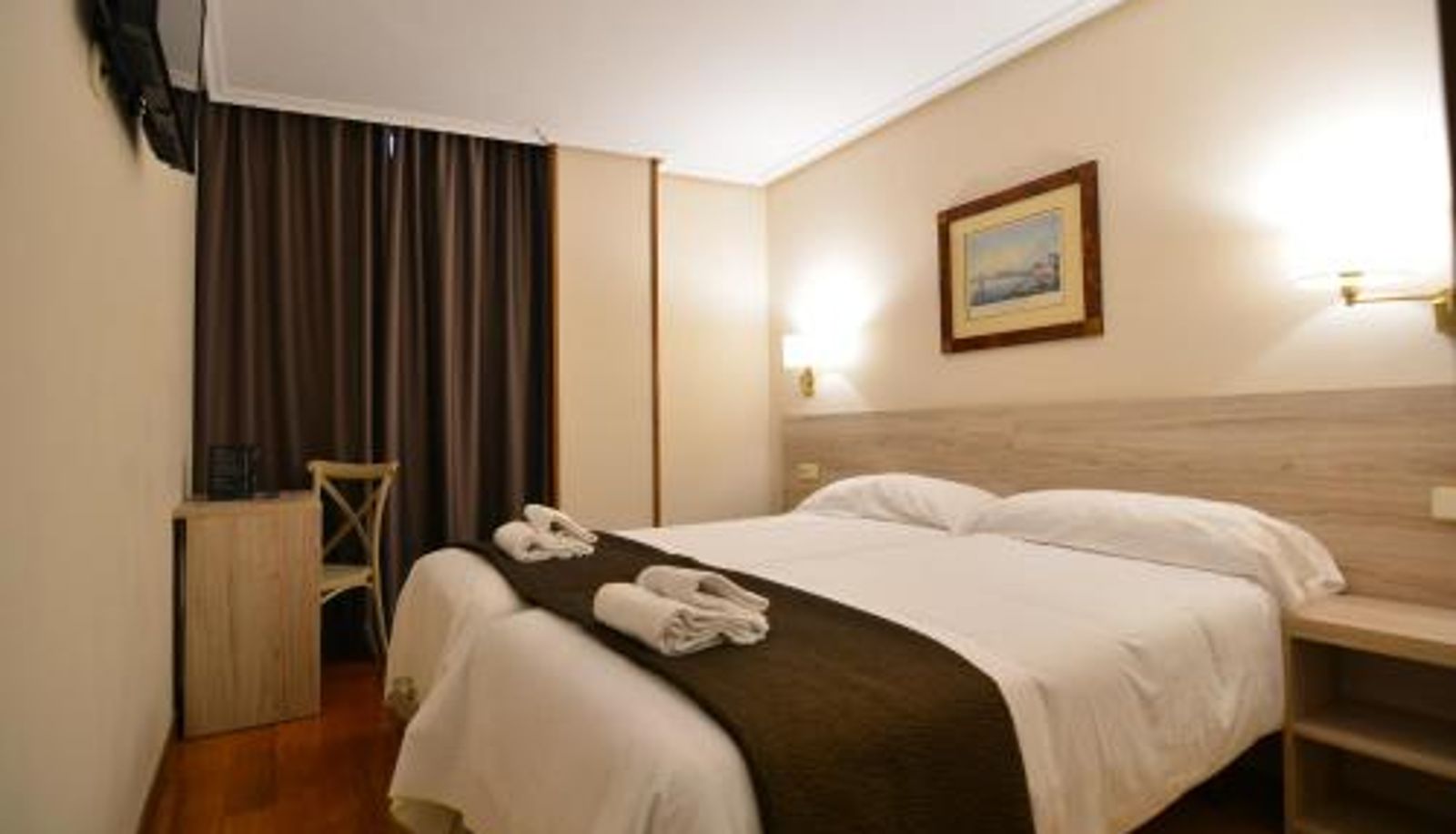 Info - Hotel Rooms Ducay