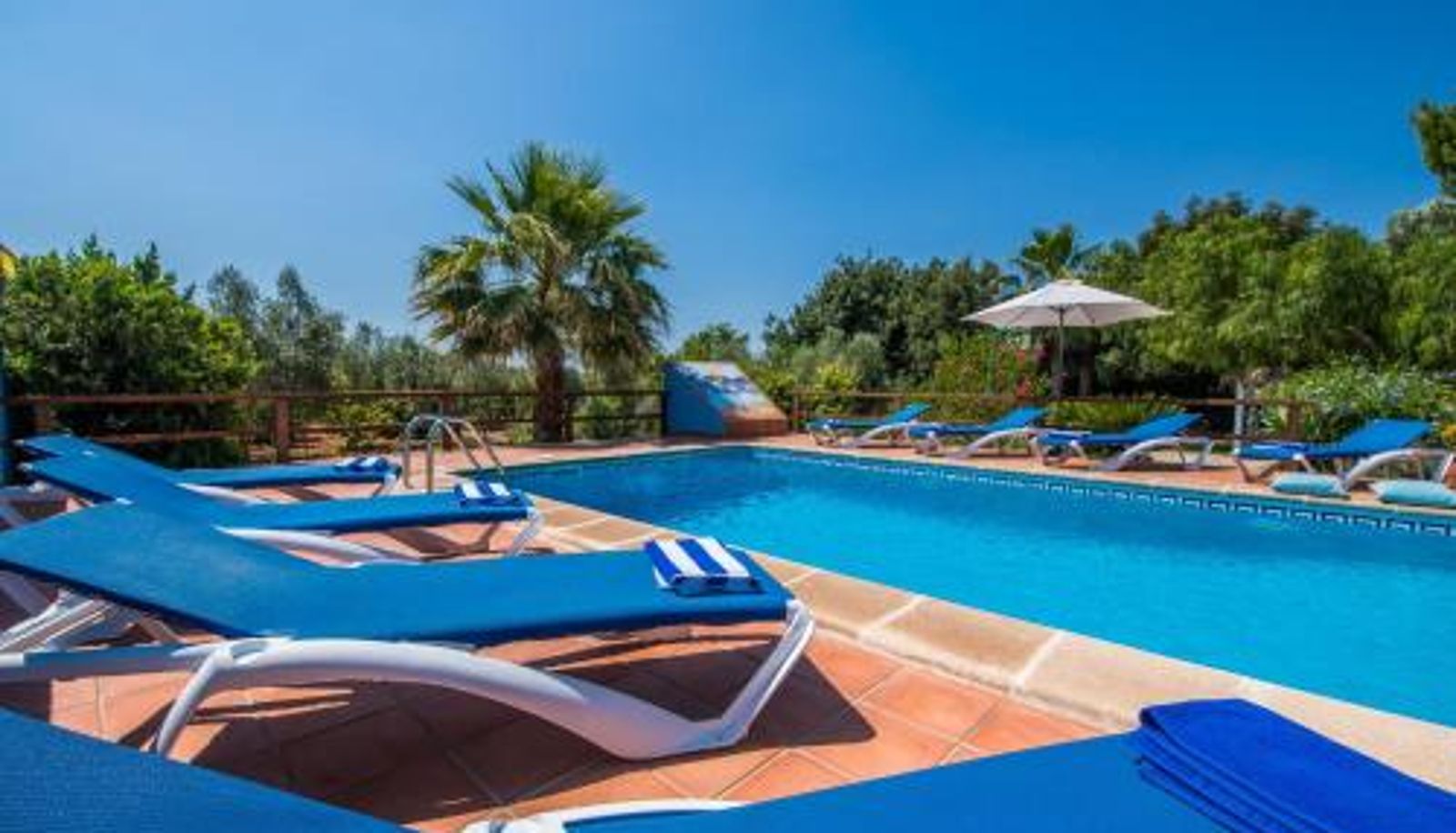 Basen - Ideal Property Mallorca - Sort