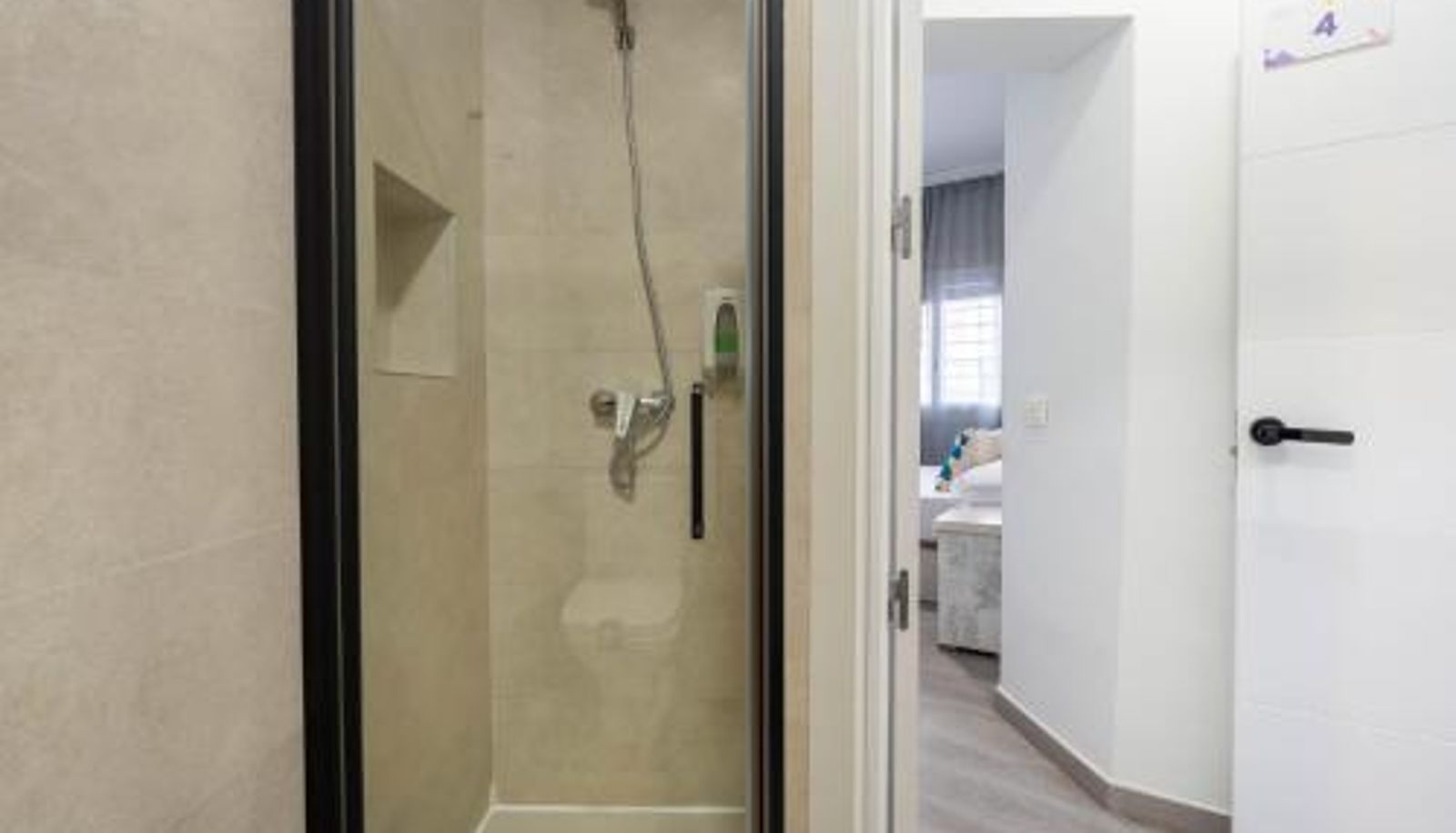 Room - BF Rooms Almeria Centro