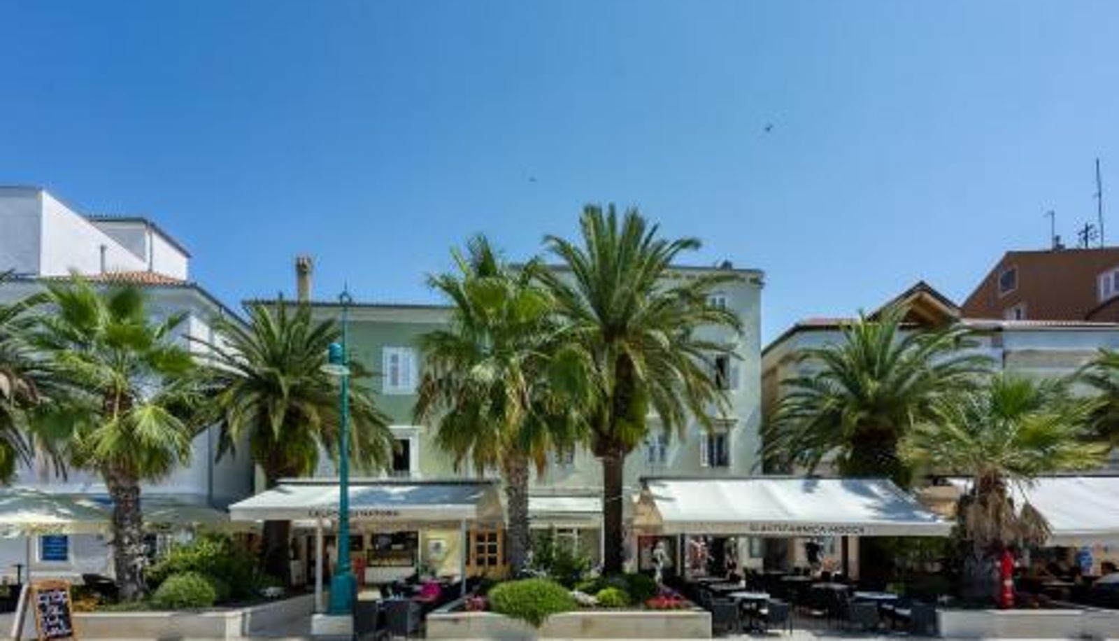 Informacje - Lasta Lošin Town Rooms - Happy Rentals