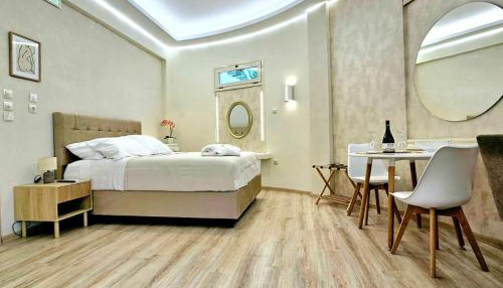 Suite - Golden City Center Suites