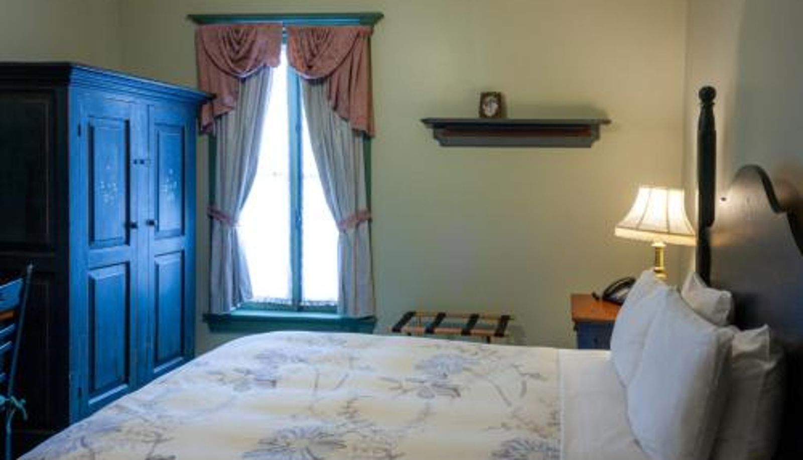 Info - Auberge Lakeview Inn