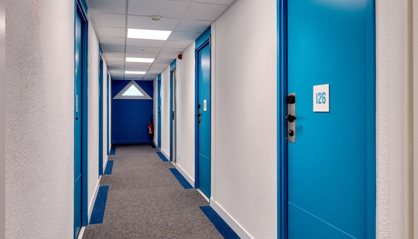 Hall - Kyriad ECO - Narbonne Sud