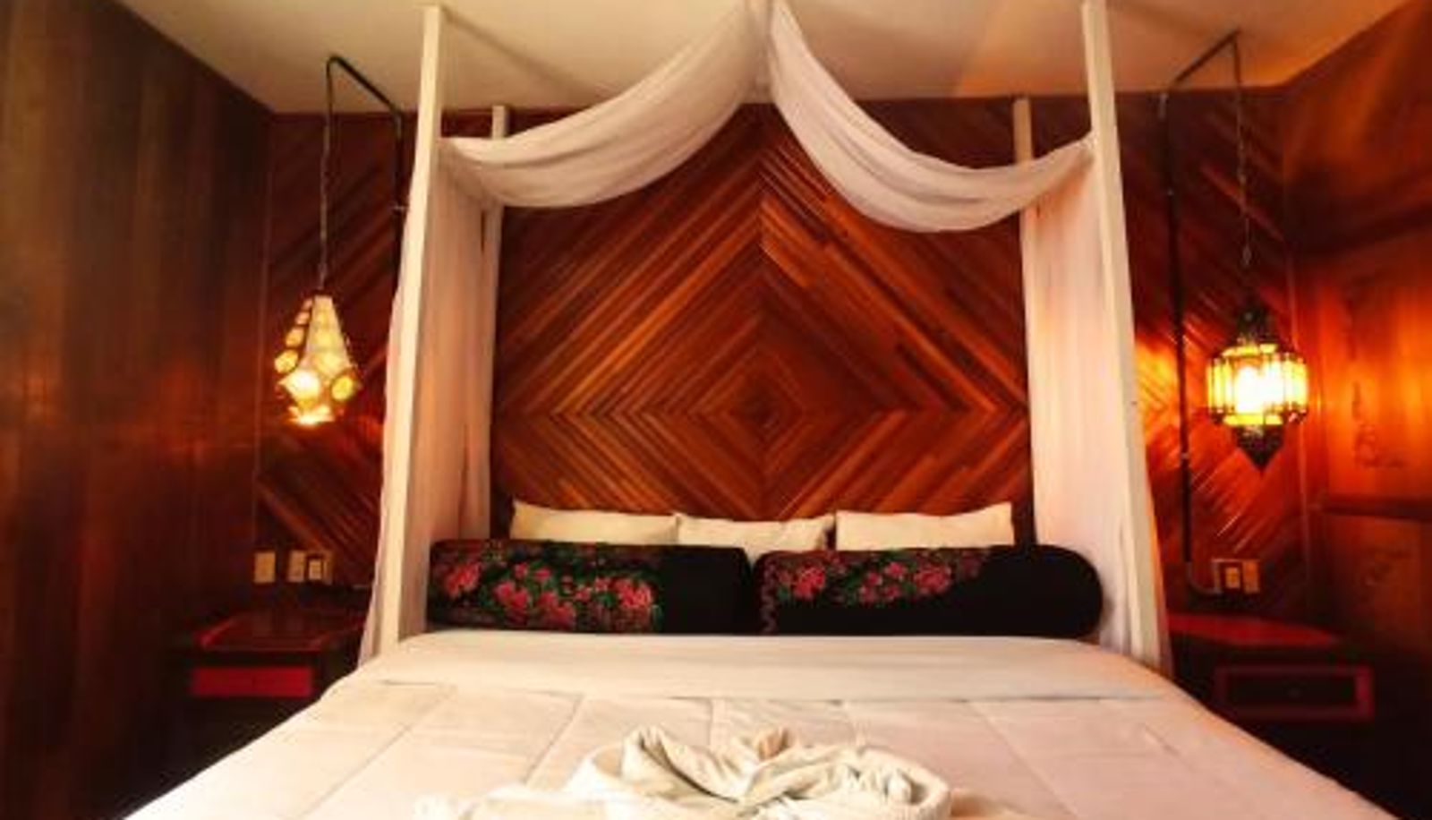 Room - Kaza Muta