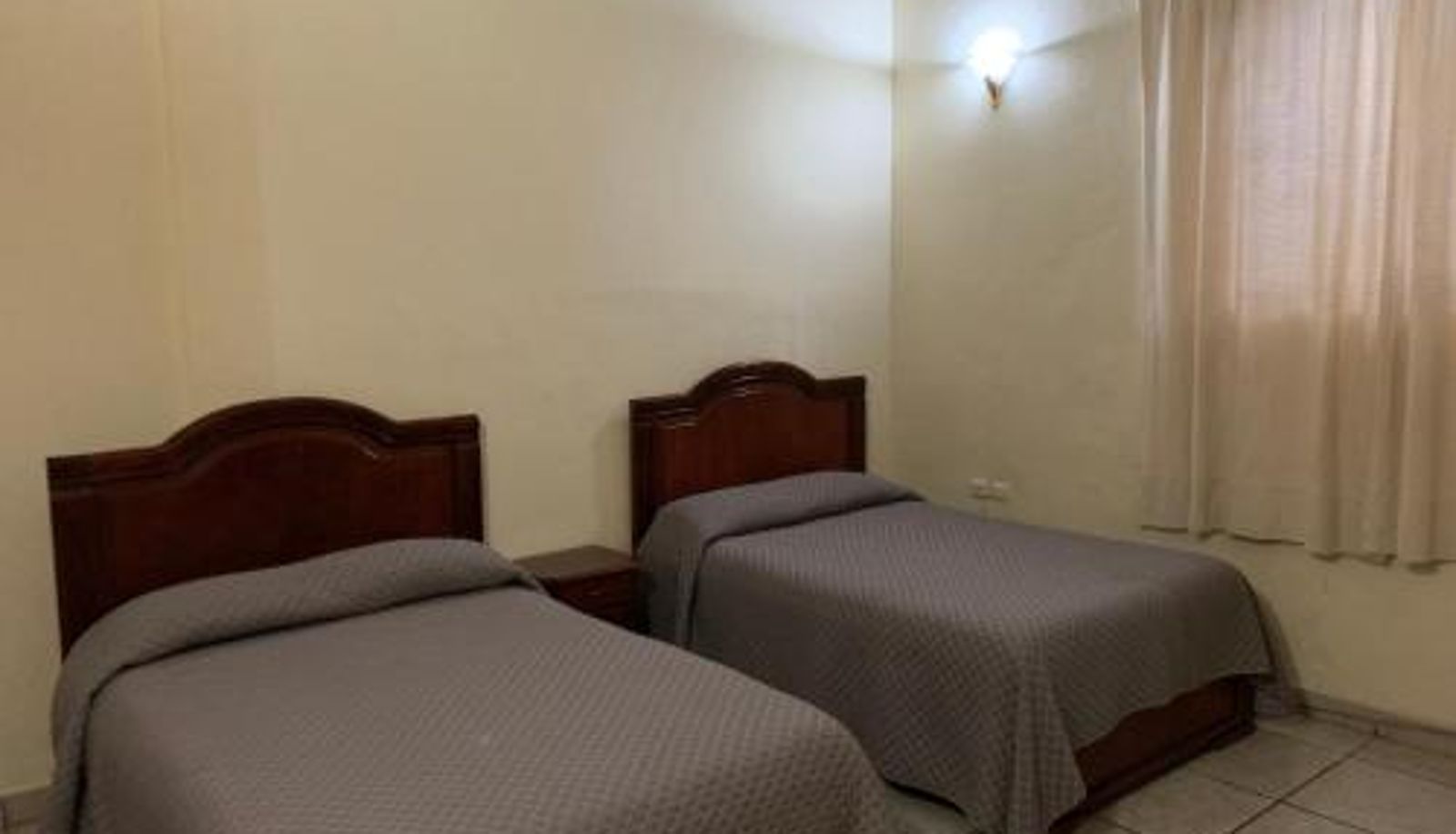 Room - OYO Hotel Real de Cortés