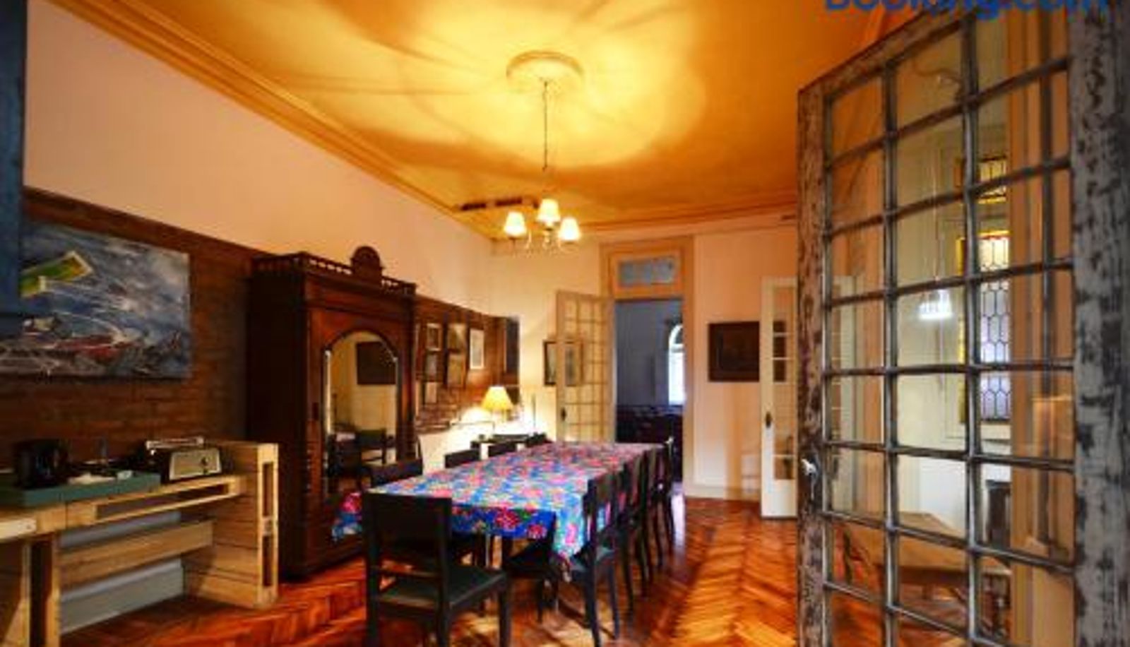 Info - CASA LUCRECIA