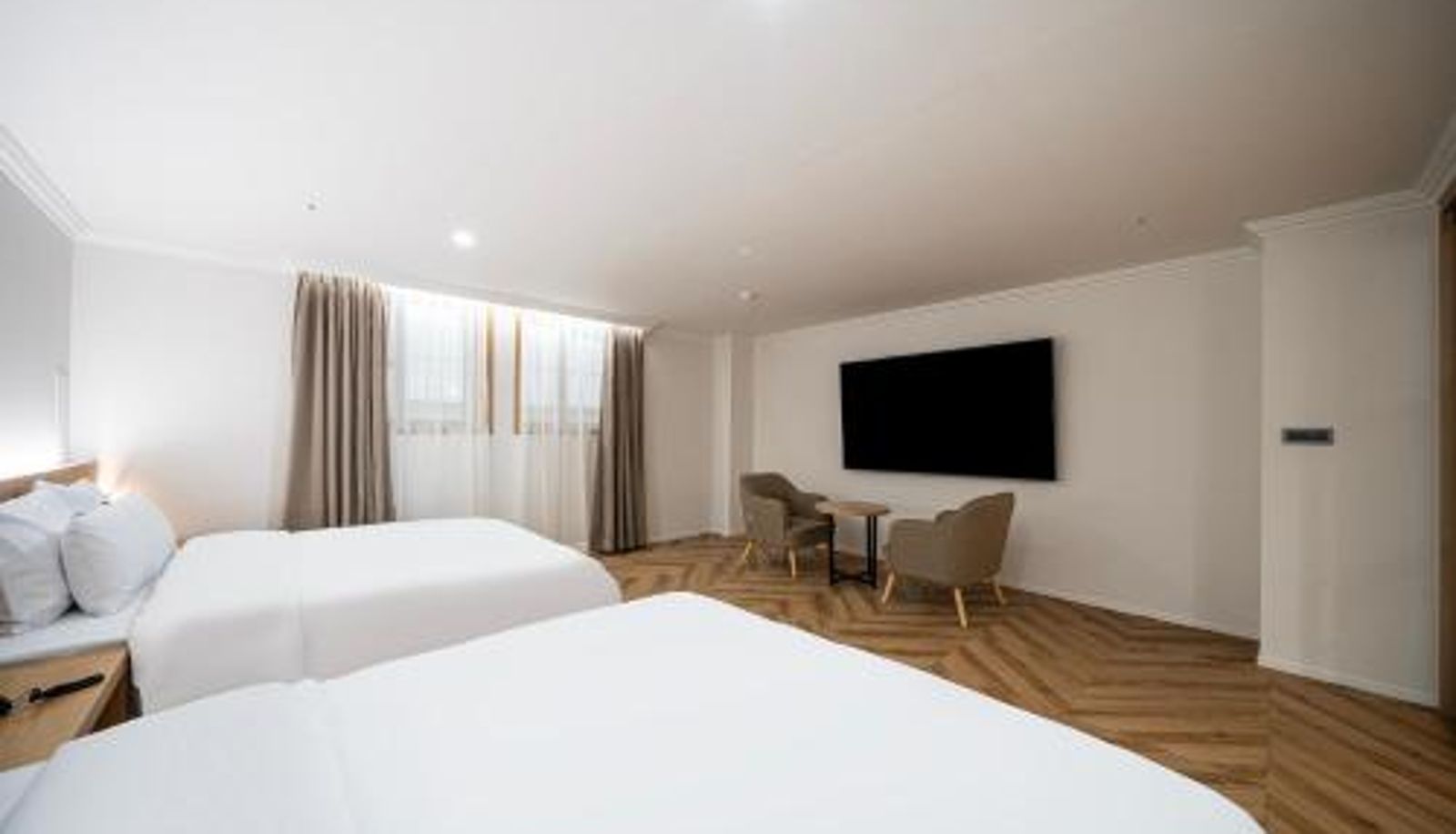 Suite - H Avenue Gumi Okgye