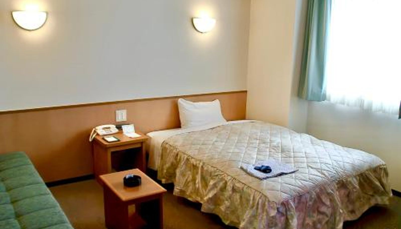 Kamer - Yonago Universal Hotel