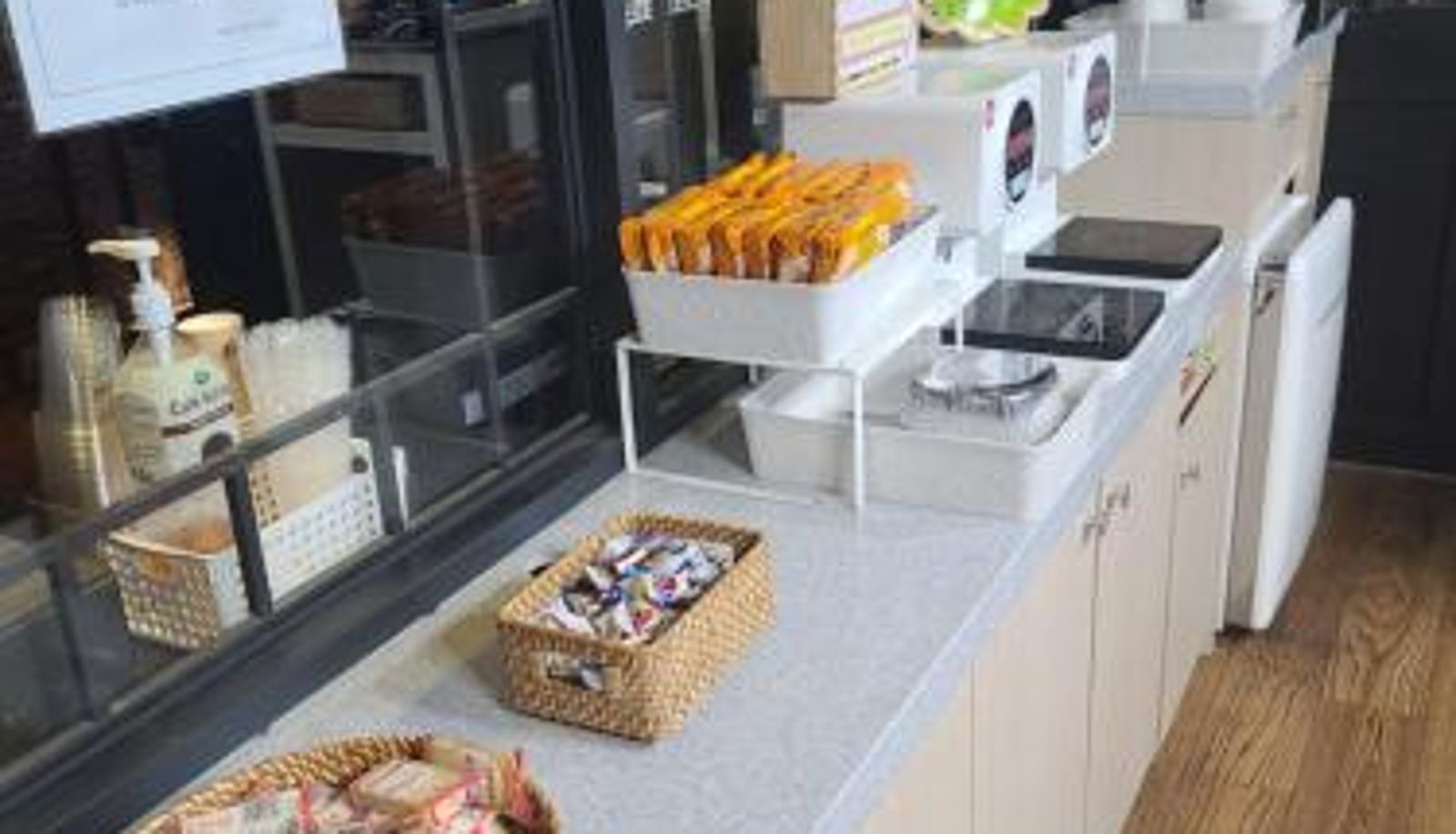 Salle de petit-déjeuner dans le restaurant - Bellino Hotel