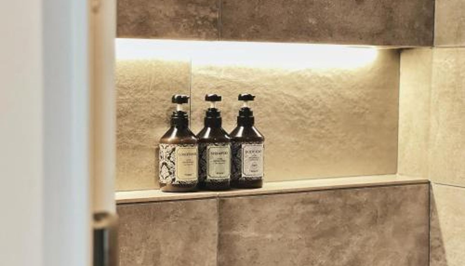 Zimmer - Exquisite business hotel Bella