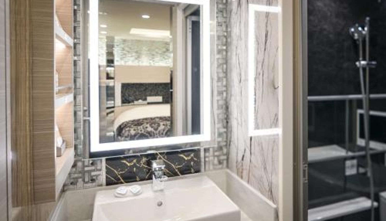 Zimmer - Hotel QUEEN ANNEX