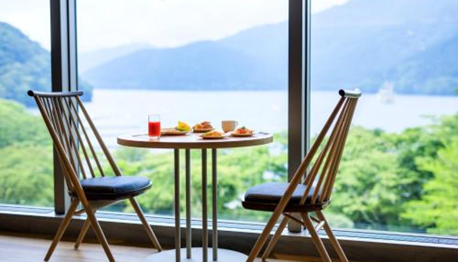 Sala prima colazione all'interno del ristorante - Hakone Ashinoko Hanaori