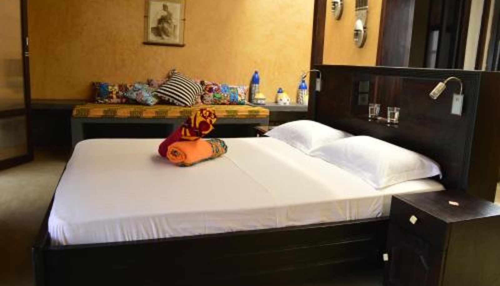 Info - La Maison Bleue Lome