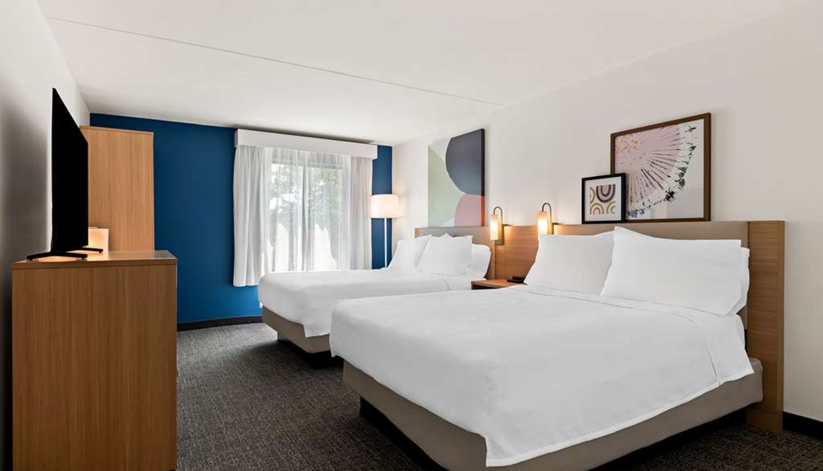 Room - Spark by Hilton Hummelstown Hershey