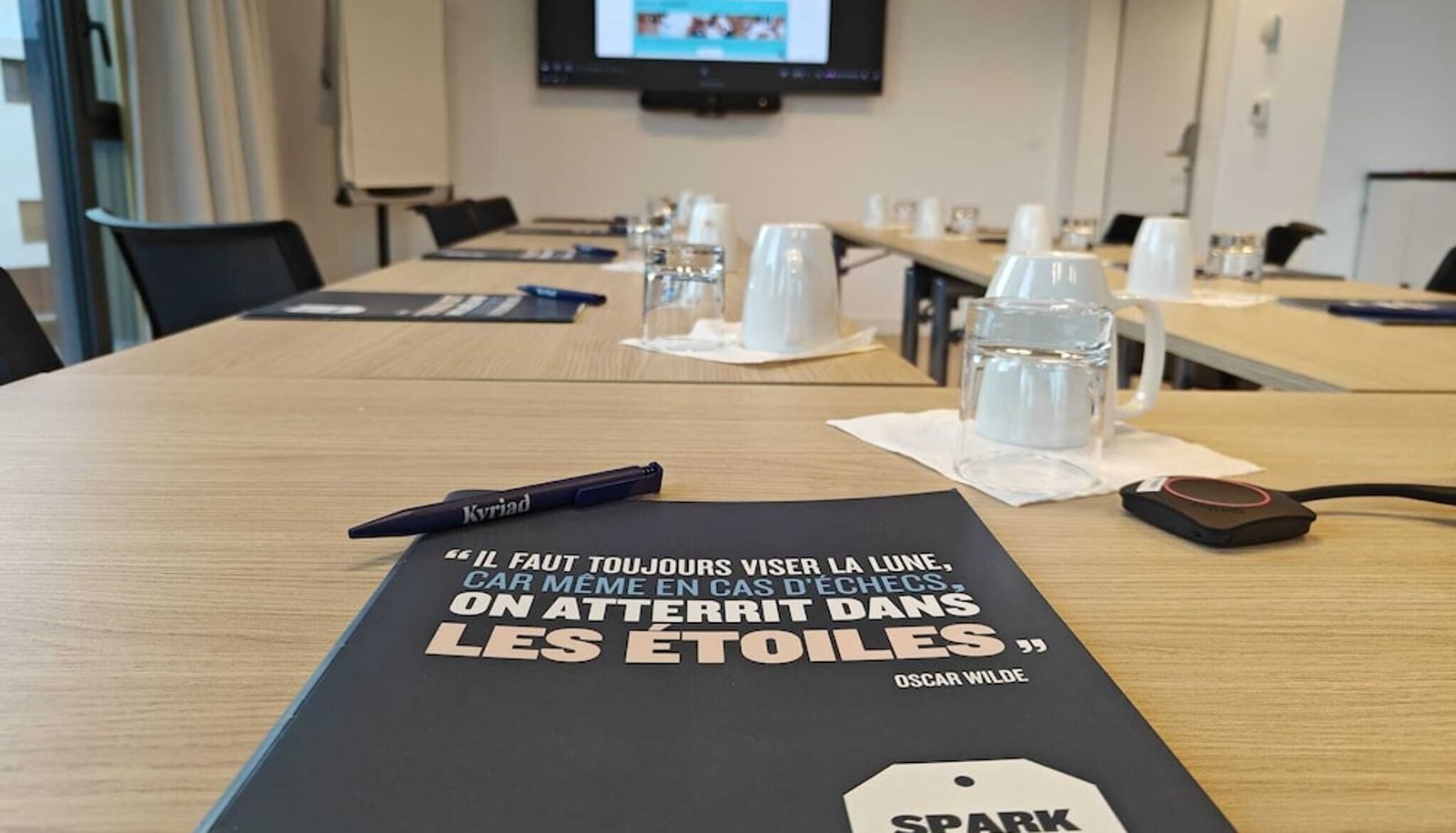 Vergaderruimte - KYRIAD PRESTIGE ASNIERES-SUR-SEINE