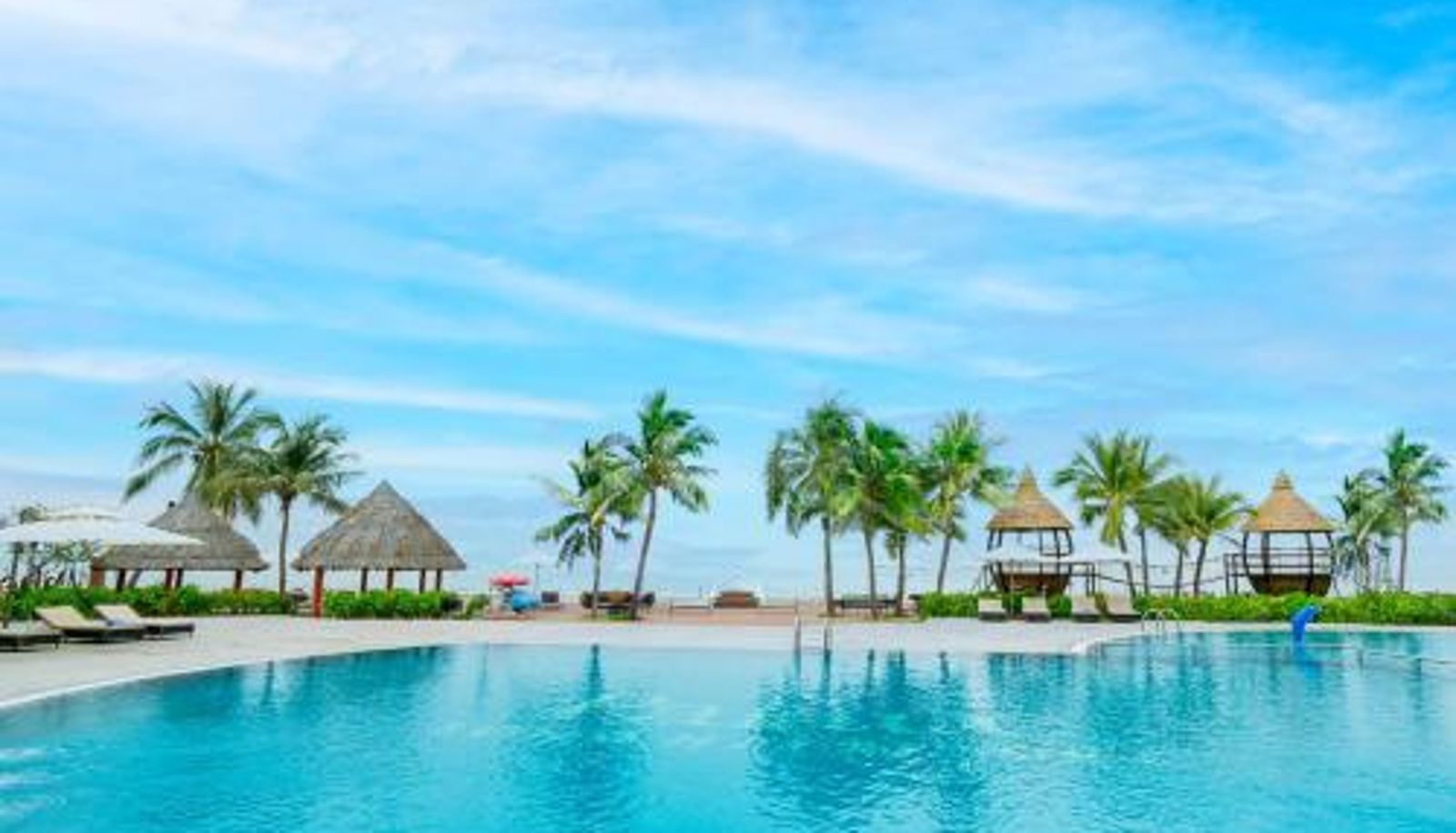 Basen - Palace Long Hai Resort