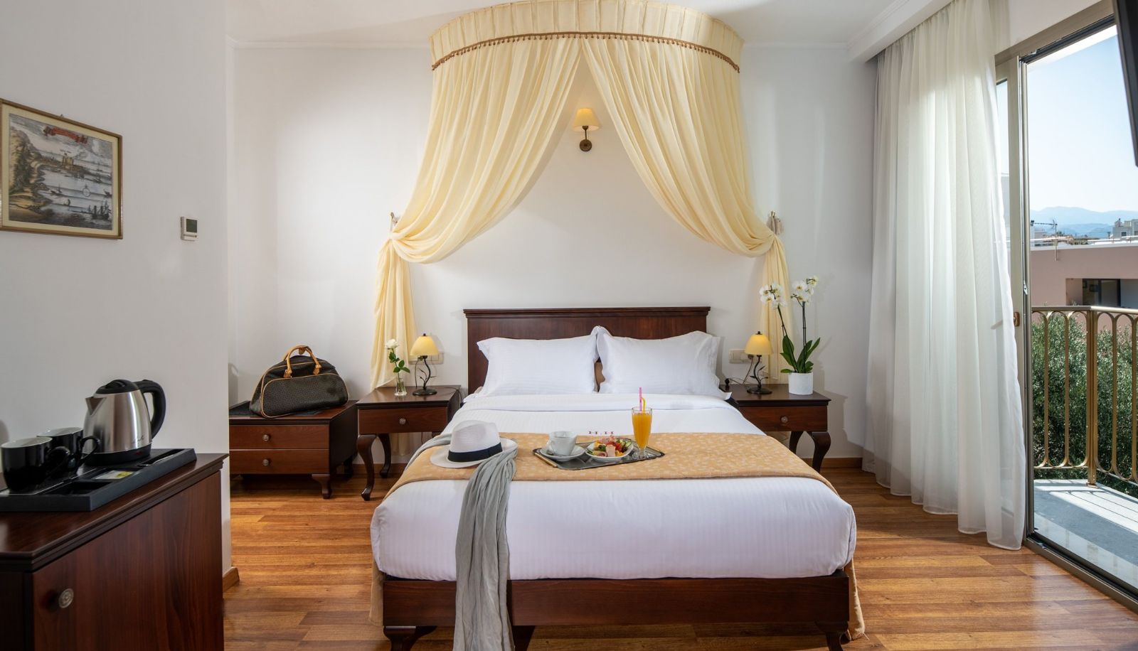 Room - Halepa Hotel