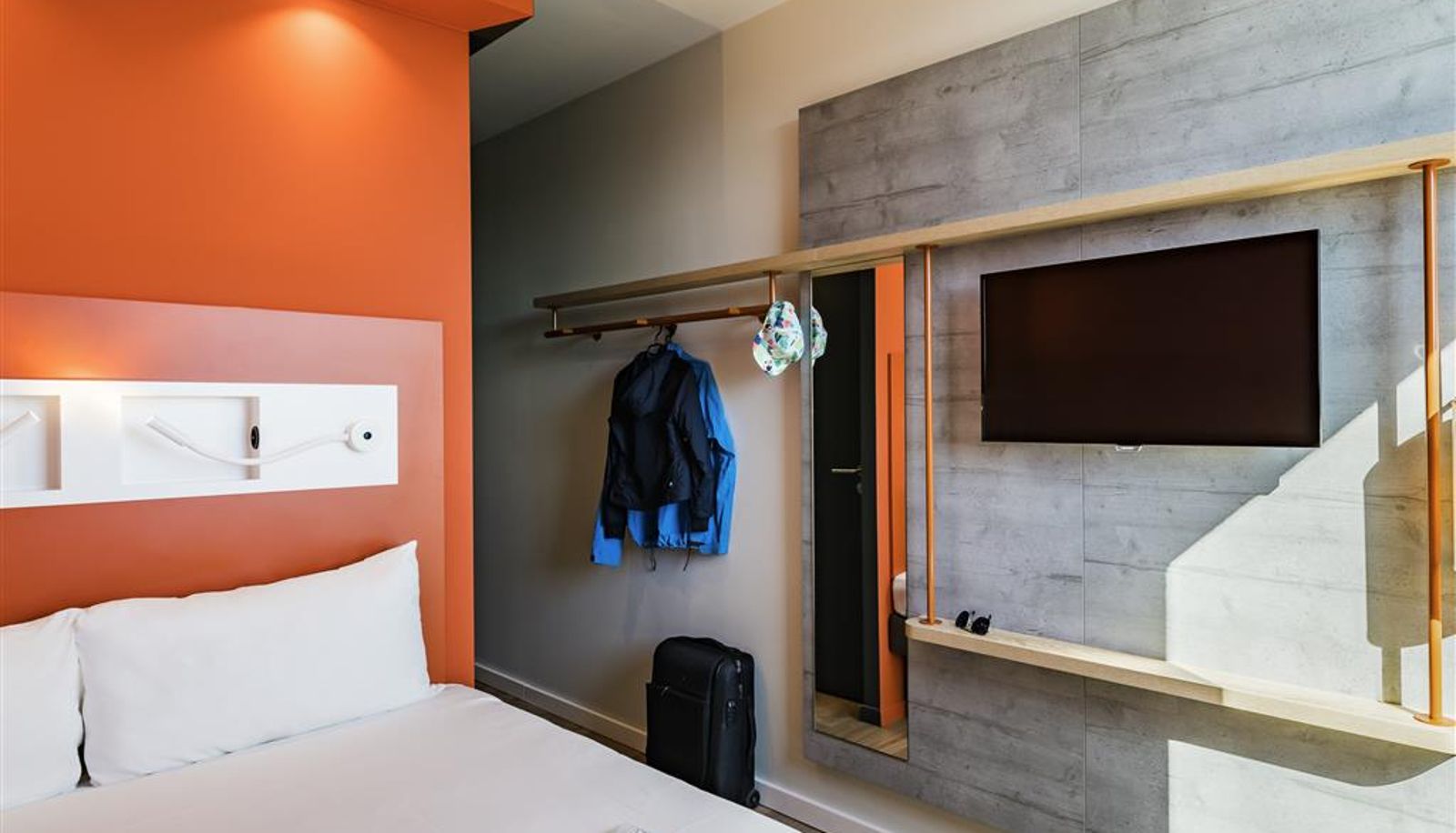 Kamer - ibis budget Beauvais Aeroport