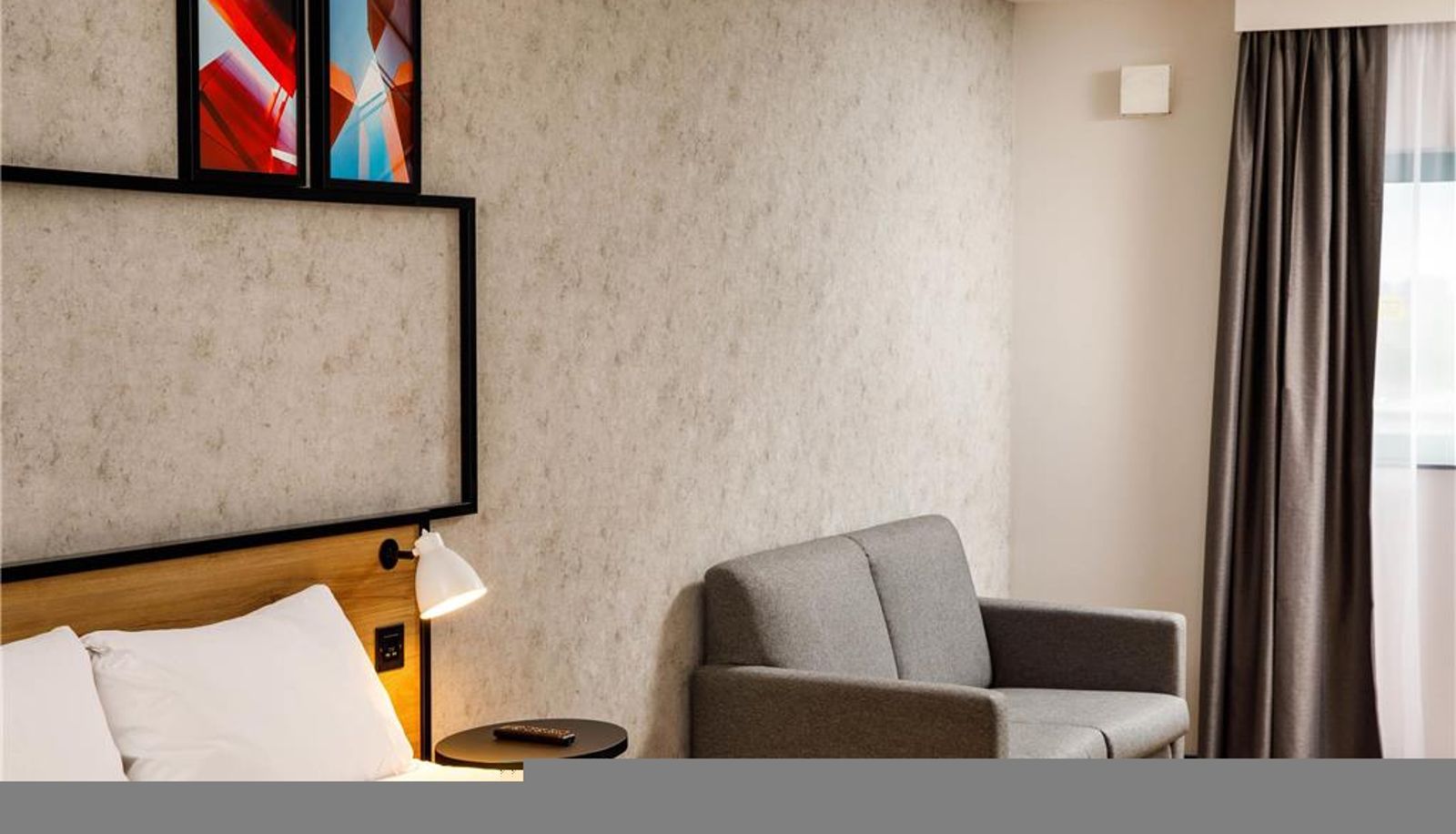 Room - ibis London Heathrow T5