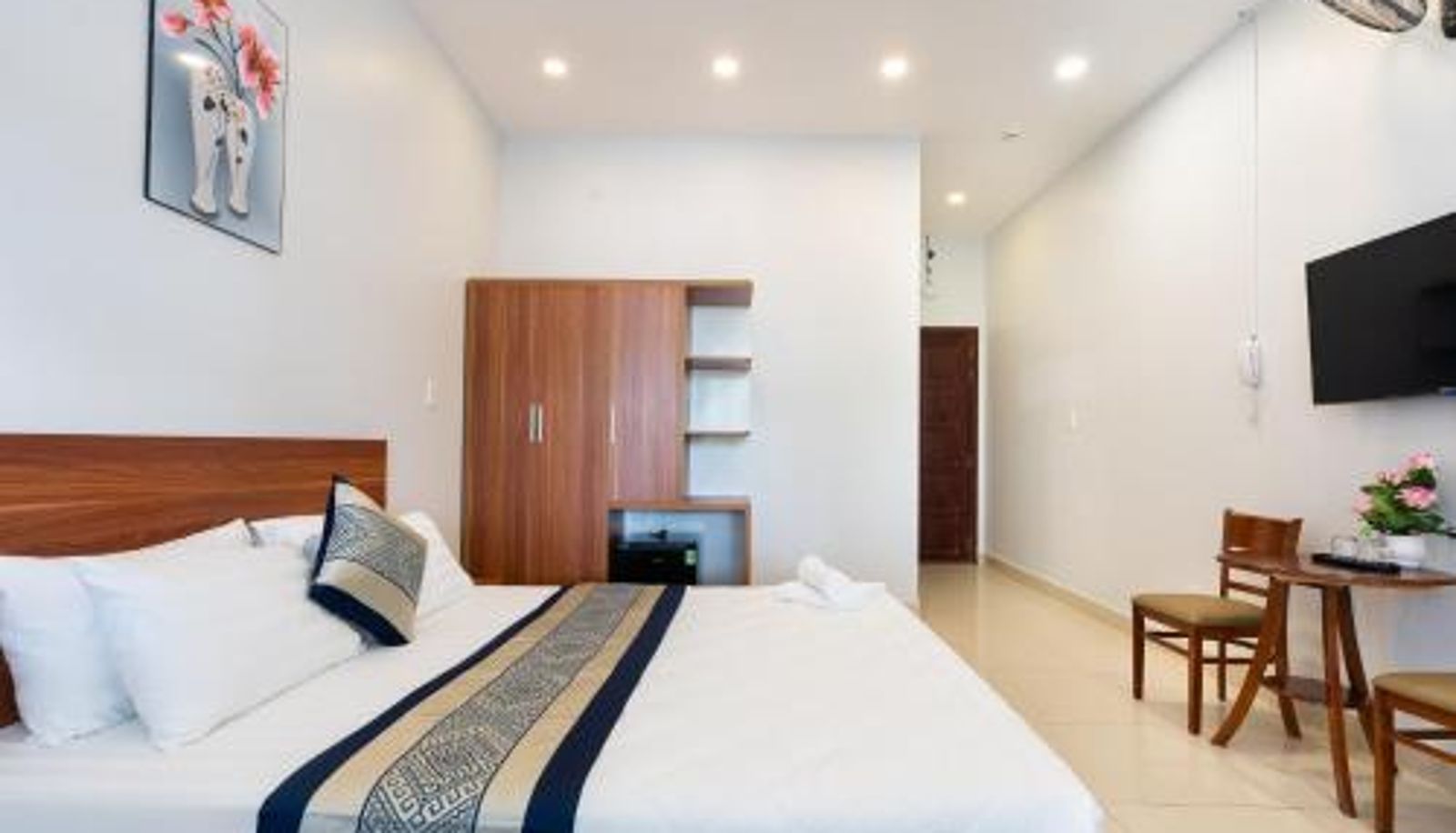 Info - Green Airport Hotel