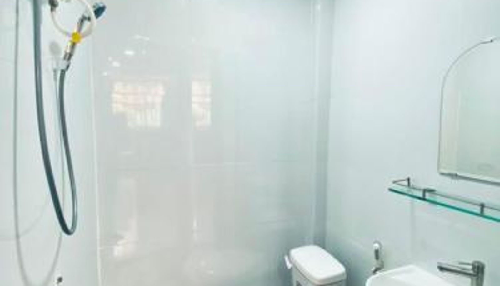 Bathroom - Lunaria Maison- Lucy House