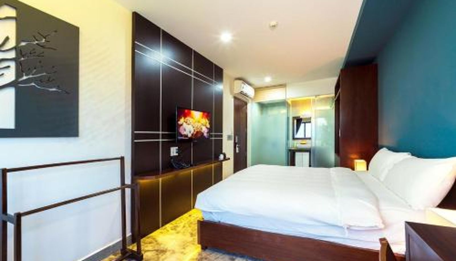 Info - MOJO Boutique HOTEL